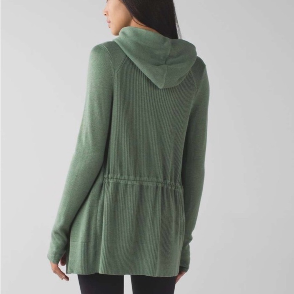 Lululemon Peace of Mind Wrap in Heathered Desert Olive